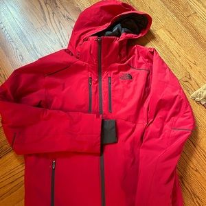 Men’s size medium The North Face winter jacket.